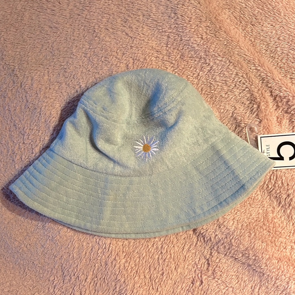 Bucket hat ladies